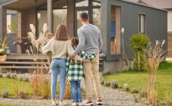 Pros and Cons of Buying a House Without a Realtor
